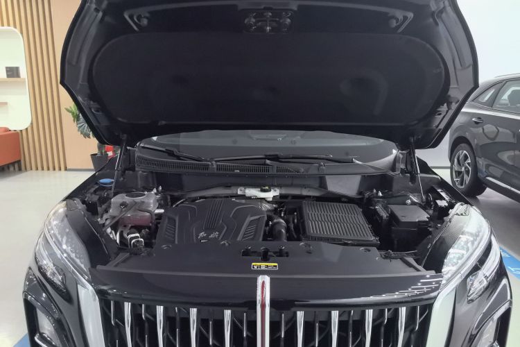 红旗HS3 PHEV 2024款 PHEV 115km 劲为版机舱底盘24