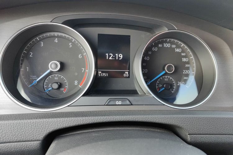 大众 高尔夫 2016款 230TSI 自动舒适型中控内饰15