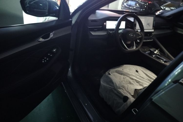 吉利汽车 星瑞 2026款 东方曜 1.5TD 昆仑版中控内饰7003