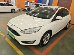 福特 福克斯 2015款 两厢 1.6L 自动舒适型