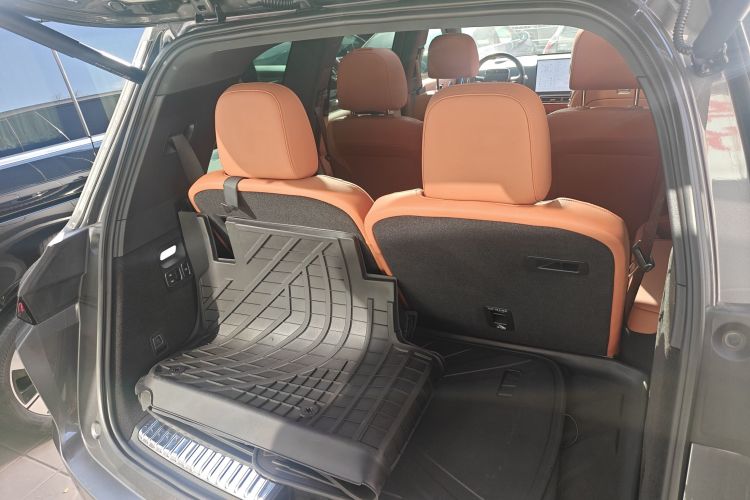 理想汽车 理想L9 2024款 Ultra局部细节23