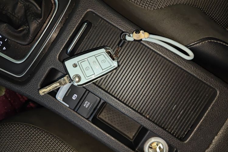 大众 高尔夫 2018款 230TSI 自动舒适型中控内饰11