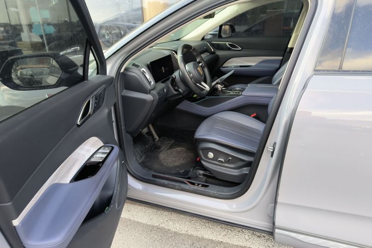 红旗HS3 2023款 2.0T 四驱有为版中控内饰20