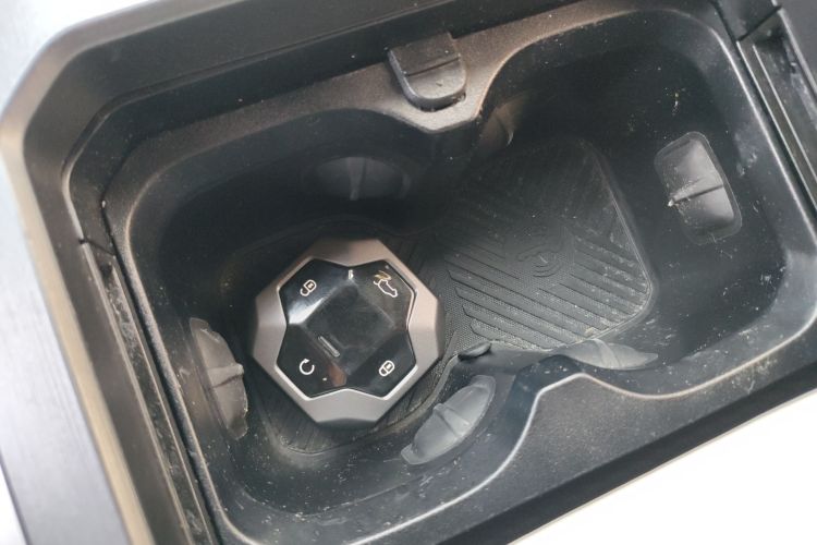 捷途山海 捷途旅行者C-DM 2024款 C-DM 208KM 山野版中控内饰11