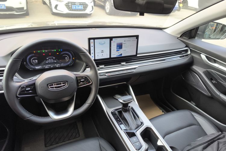 吉利汽车 帝豪 2023款 第4代冠军版 1.5L CVT豪华型中控内饰16