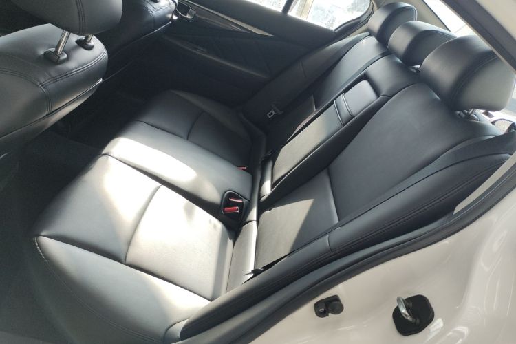 英菲尼迪Q50L 2018款 2.0T 舒适版 国VI中控内饰21