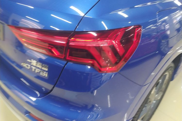 奥迪Q3 2019款 40 TFSI 时尚动感型车身外观6006