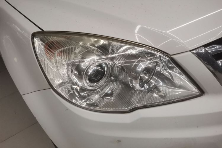 哈弗H6 2015款 升级版 1.5T 手动两驱精英型车身外观8