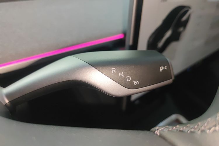 特斯拉 Model Y 2023款 高性能全轮驱动版局部细节18