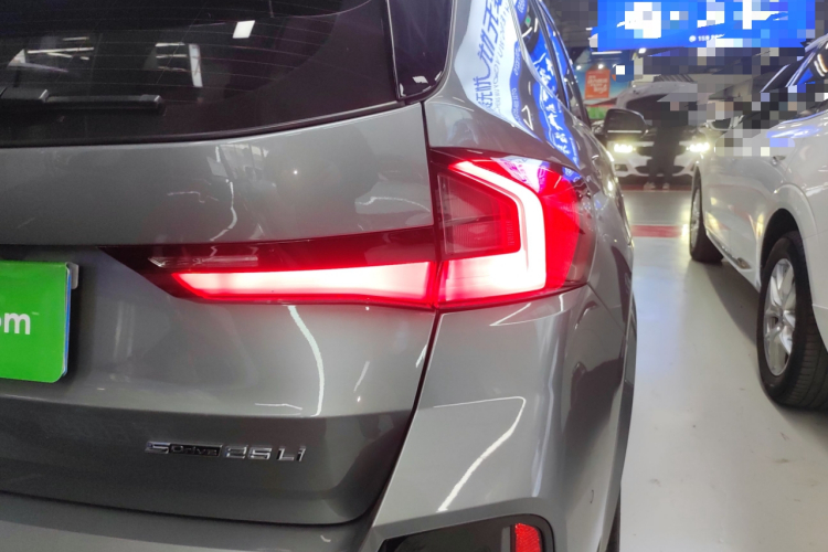 宝马X1 2023款 sDrive25Li M运动套装车身外观9