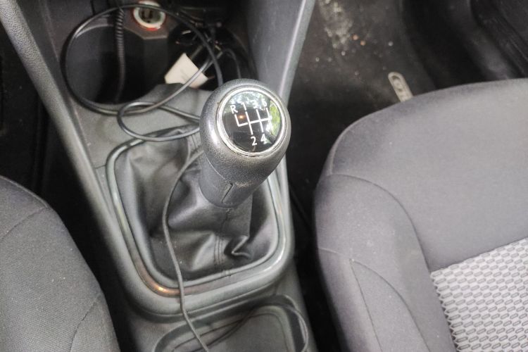 大众 Polo 2011款 1.4L 手动致乐版局部细节18