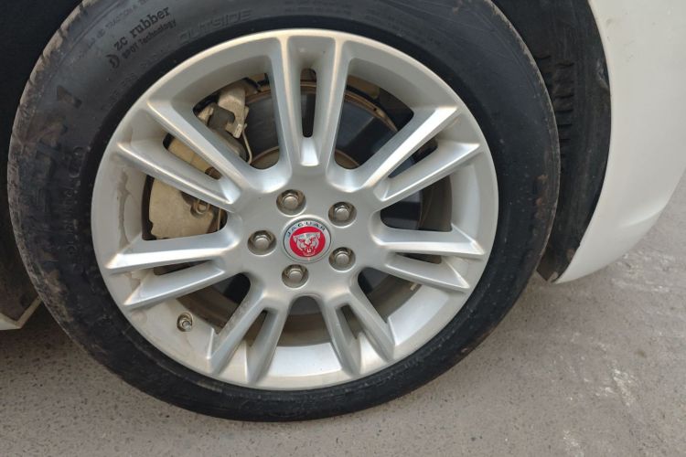 捷豹XEL 2019款 2.0T 200PS 豪华版车身外观6007