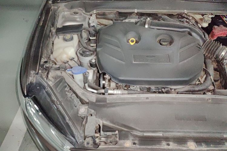 福特 蒙迪欧 2013款 2.0L GTDi240旗舰型局部细节9006