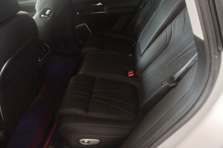 小鹏G9 2022款 650 性能版Max中控内饰21