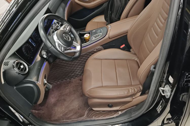 奔驰E级 2019款 E 300 L 运动豪华型中控内饰19