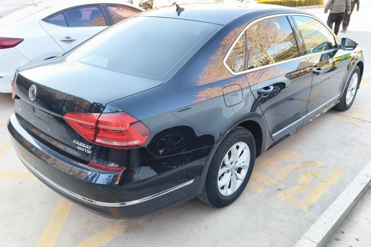 大众 帕萨特 2017款 330TSI DSG尊荣版车身外观7