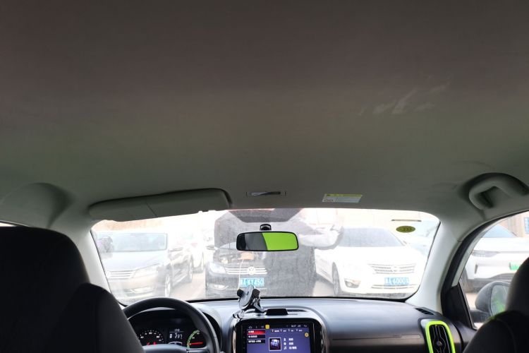 荣威 科莱威CLEVER 2021款 302km全能版中控内饰22