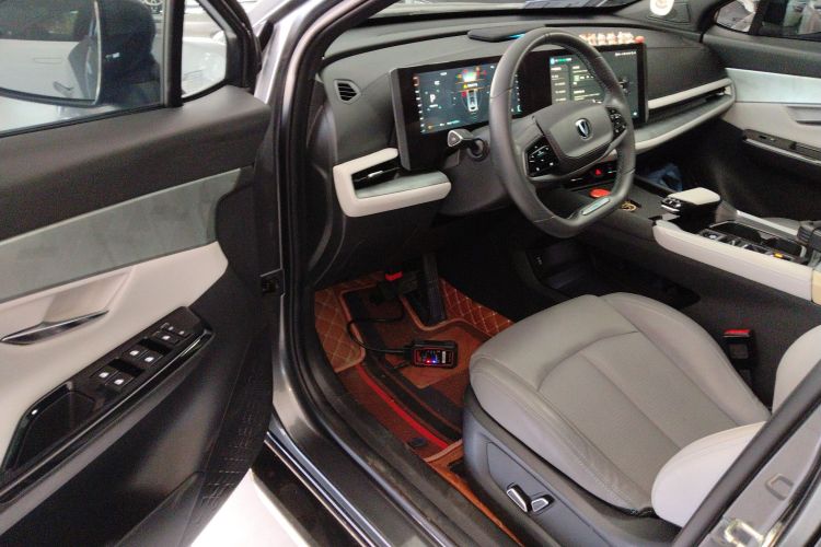 长安UNI-T 2023款 第二代 1.5T 尊贵型中控内饰20