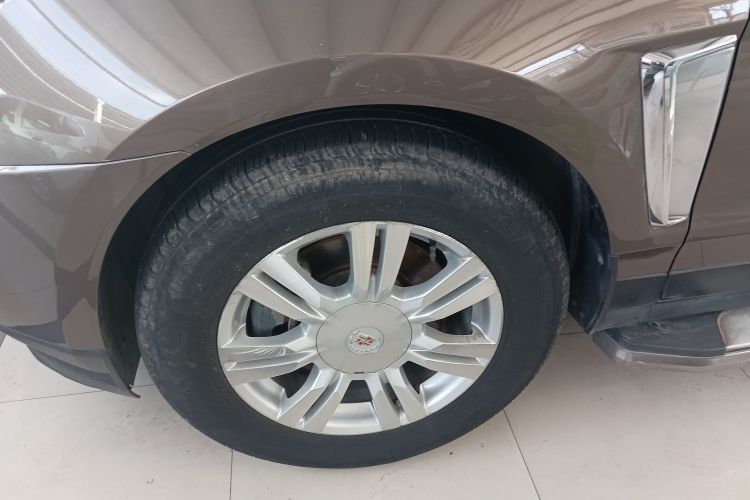 凯迪拉克SRX 2015款 3.0L 舒适型车身外观35