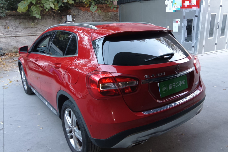 奔驰GLA 2016款 GLA 200 动感型车身外观5