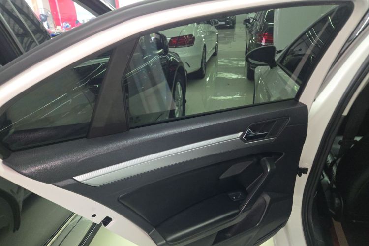 大众 凌渡 2018款 230TSI DSG风尚版中控内饰49