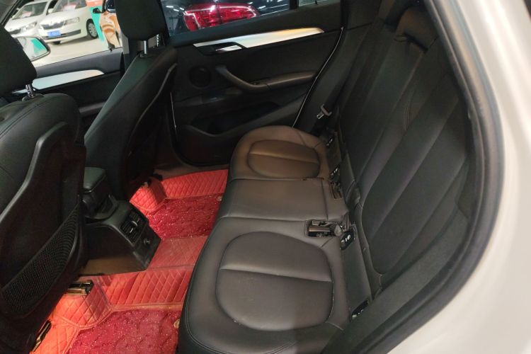 宝马X1 2016款 sDrive18Li 时尚型中控内饰21