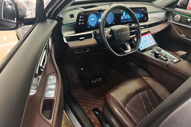 奇瑞 瑞虎8 PRO 2024款 冠军版 290T 两驱巅峰版 7座中控内饰20