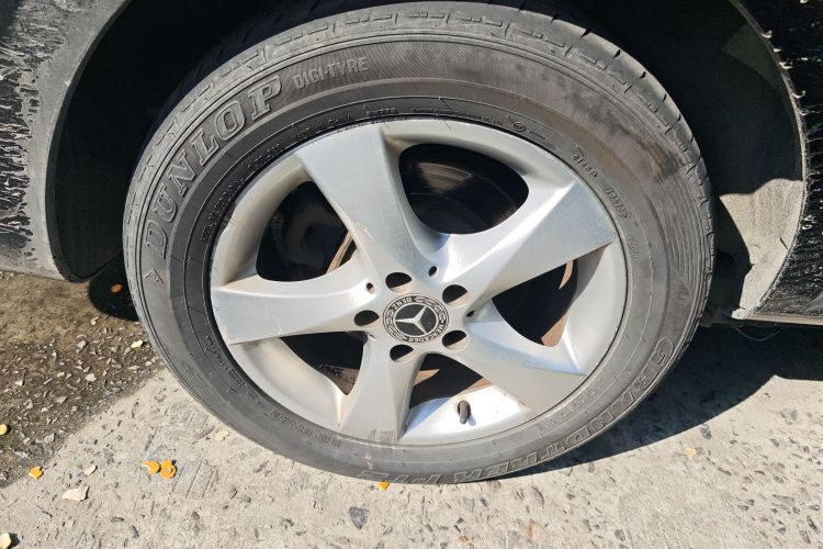 奔驰 威霆 2018款 2.0T 精英版 9座 国VI车身外观6008