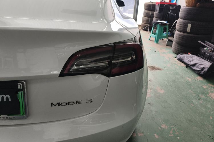 特斯拉 Model 3 2019款 标准续航后驱升级版车身外观9