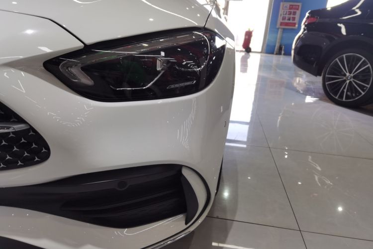 奔驰C级 2022款 C 260 L 运动版局部细节36