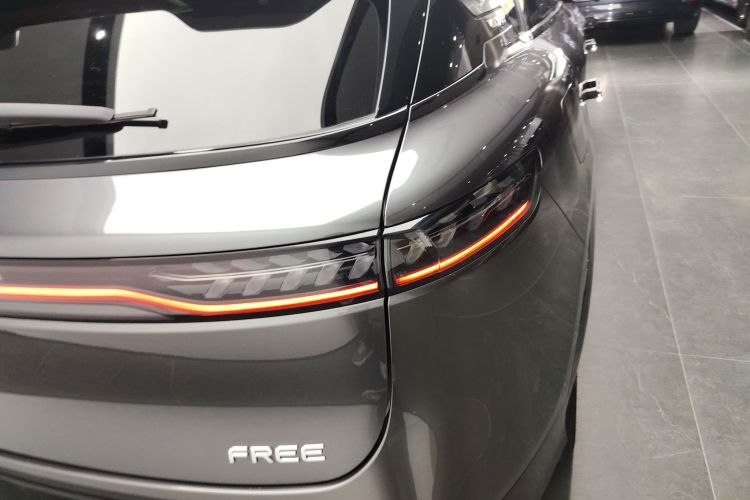 岚图汽车 岚图FREE 2025款 318 318km 后驱环游版车身外观6007