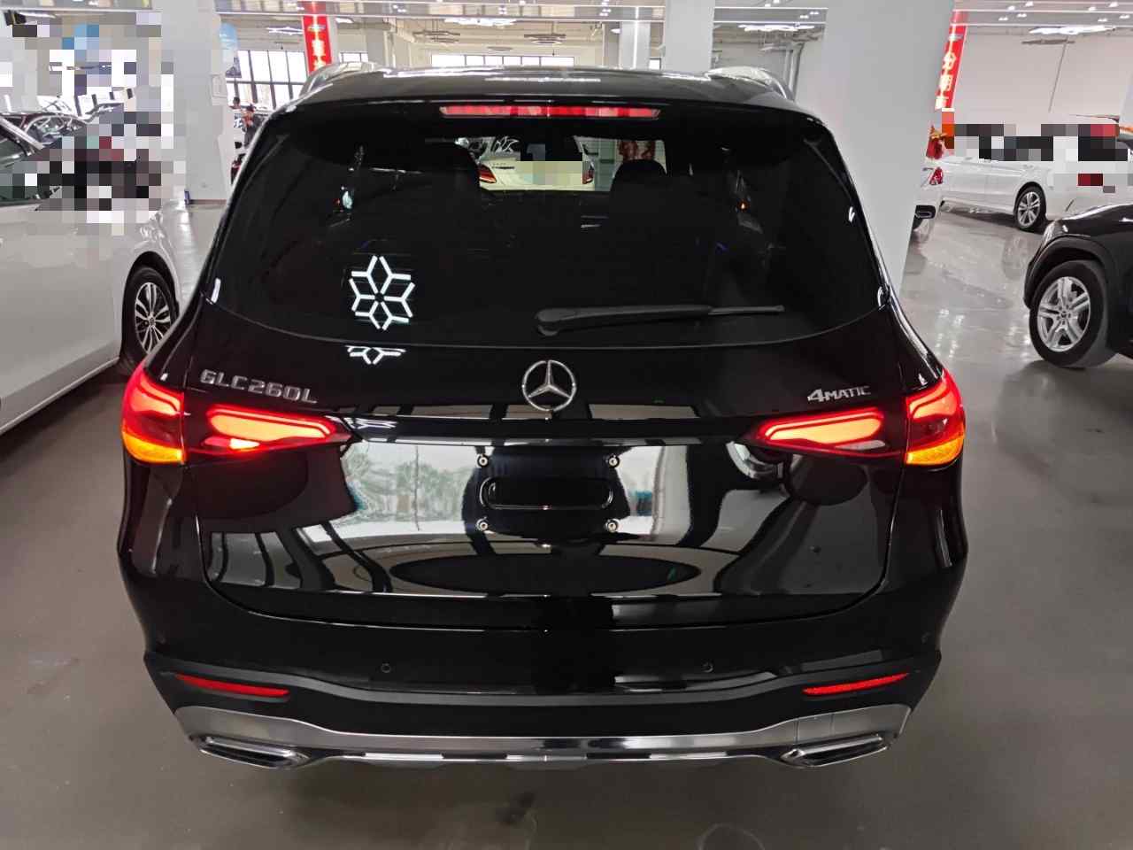 奔驰GLC 2023款 改款 GLC 260 L 4MATIC 动感型 5座(4)