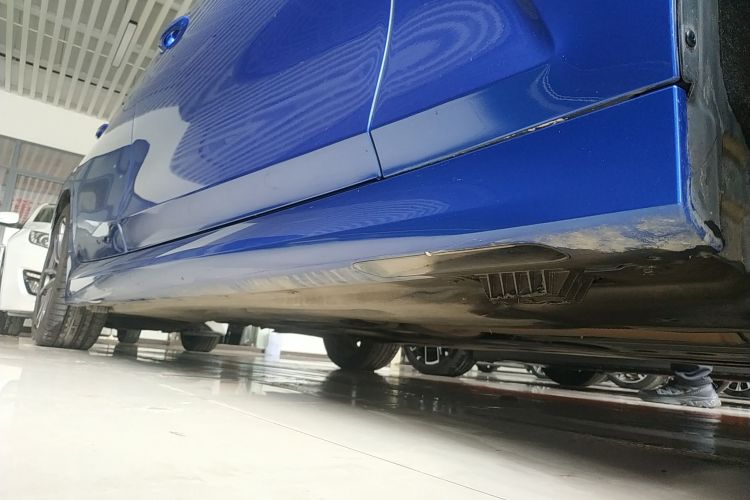 宝马3系 2020款 改款 325Li M运动套装局部细节9001