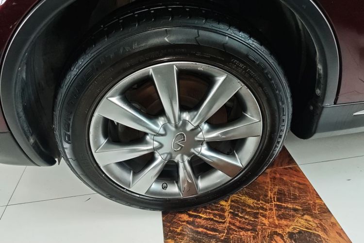 英菲尼迪QX50 2015款 2.5L 舒适版车身外观6007