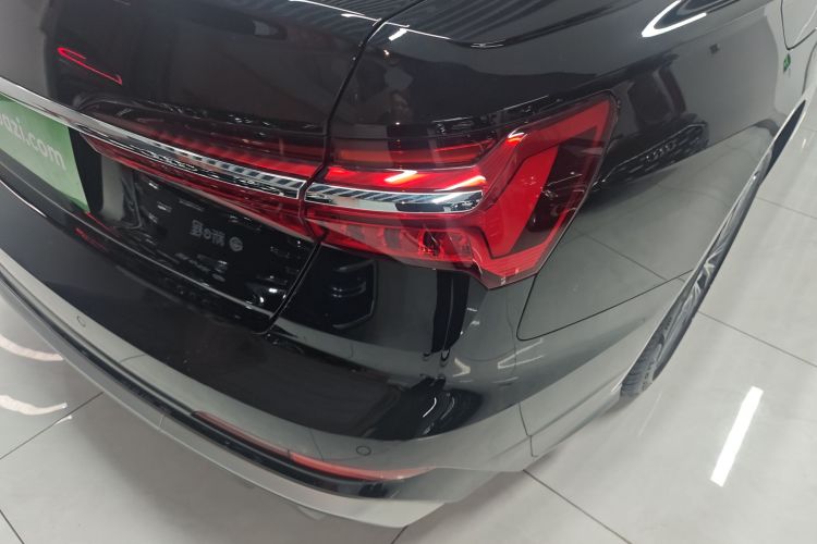 奥迪A6L 2024款 55 TFSI quattro 尊享动感型车身外观9