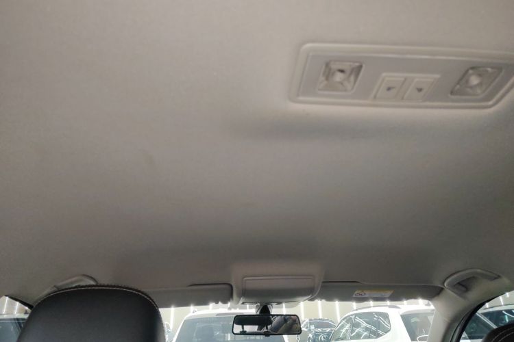 大众 途观L 2022款 330TSI 自动两驱舒享版中控内饰22