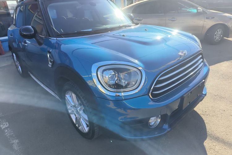 MINI Countryman 2017款 1.5T COOPER ALL4车身外观3