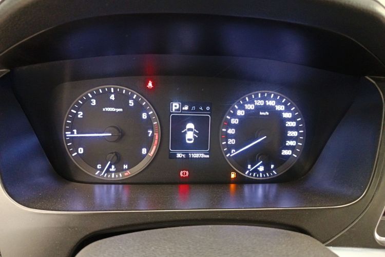 现代 索纳塔 2015款 1.6T GLS智能型局部细节14