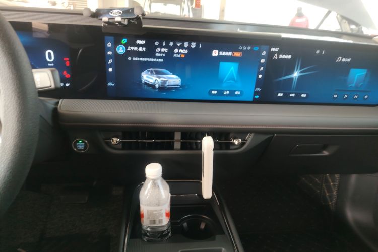 福特 蒙迪欧 2023款 EcoBoost 180 豪华型中控内饰16