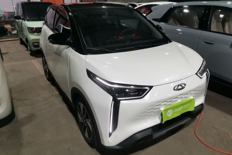 奇瑞新能源 奇瑞无界Pro 2022款 301km 灵兽版 磷酸铁锂车身外观3