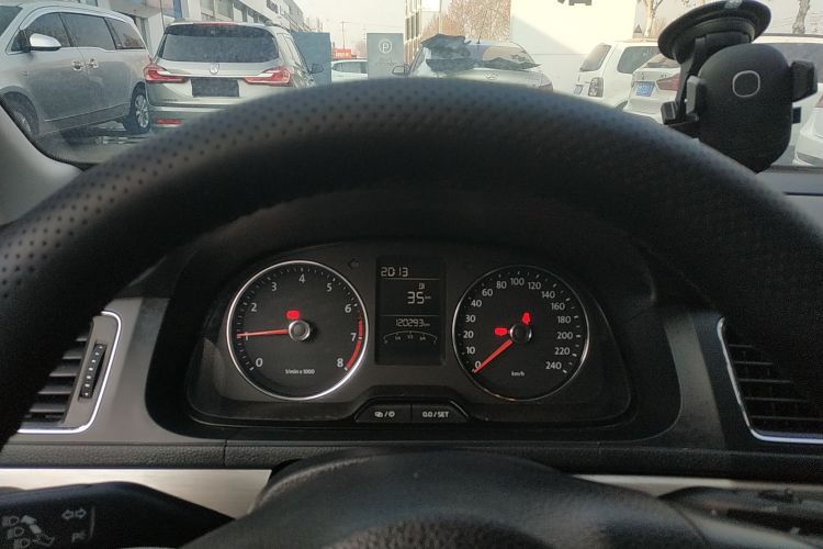 大众 朗逸 2013款 改款经典 1.6L 手动舒适版中控内饰14