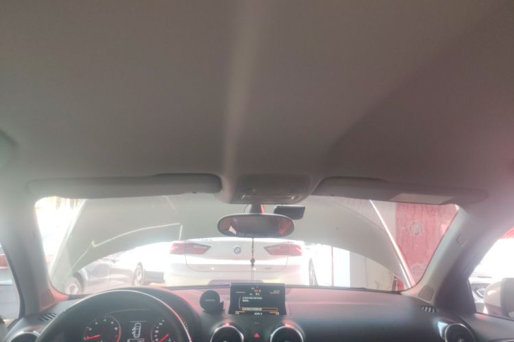 奥迪A1 2016款 30 TFSI Sportback Design风尚版局部细节22