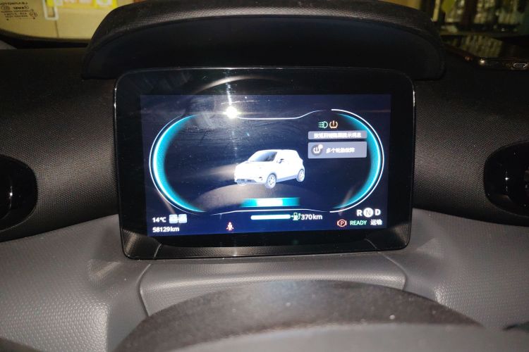 零跑汽车 零跑T03 2021款 400舒享版中控内饰14