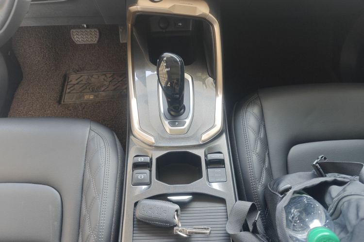 哈弗H6 2020款 1.5GDIT 自动铂金都市版中控内饰18