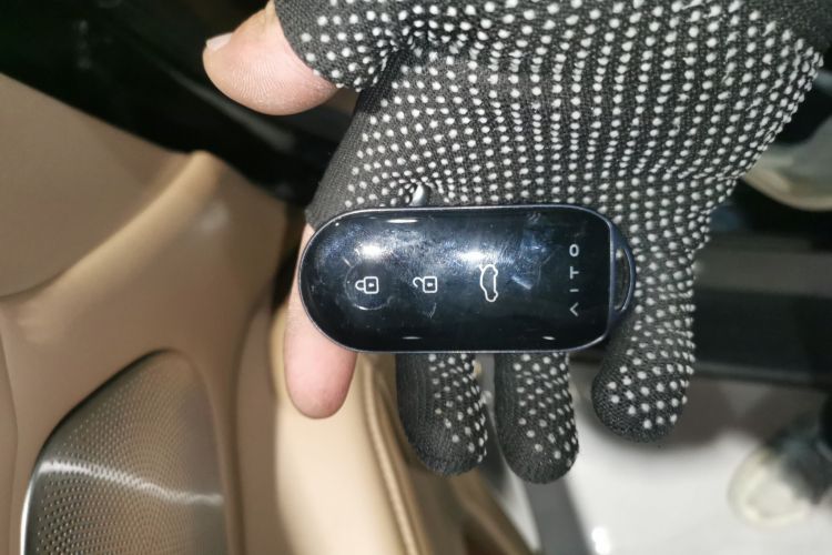 鸿蒙智行 问界M7 2024款 1.5T 智驾四驱Ultra版 5座中控内饰7001