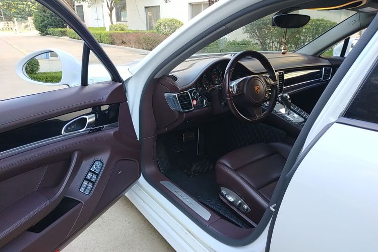 保时捷 2016款 Panamera 4 Edition 3.0T中控内饰7003