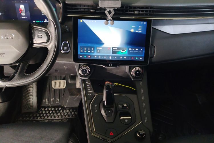 领克01 EM-P 2023款 1.5TD EM-P PM中控内饰16