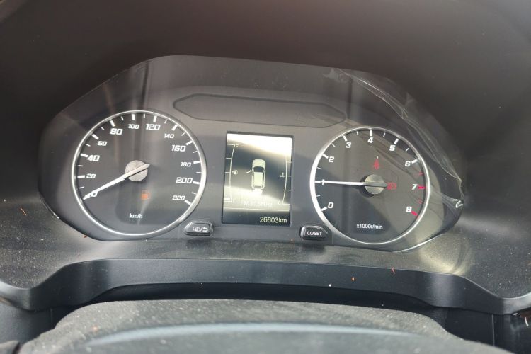 奇瑞 瑞虎5x 2022款 超级英雄版 1.5L 手动时尚型中控内饰14