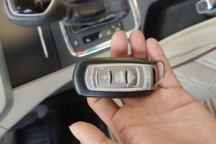 吉利汽车 帝豪 2016款 三厢 1.5L CVT豪华型中控内饰7001