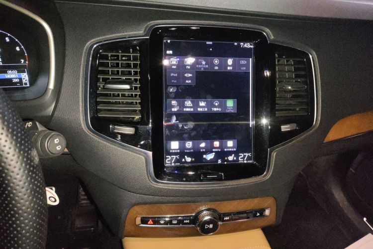 沃尔沃XC90 2017款 T6 智雅版 7座中控内饰16